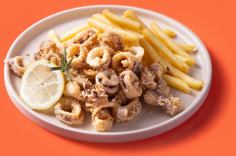 Pržene lignje i pomfrit