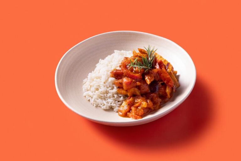 Svinjska mućkalica i riža na maslacu